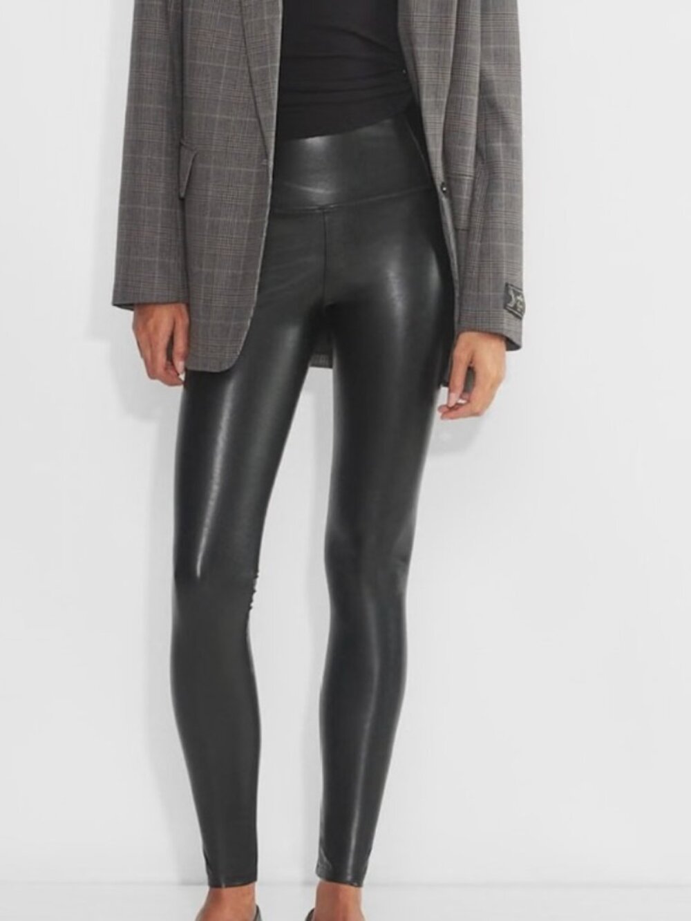 Wilfred Free (M) Aritzia Daria Vegan Leather Pant Legging Black Sleek Soft - Picture 14 of 14